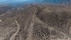 Bukan Jejak Alien: Rahasia Ribuan Lubang Gunung Ular Peru Terungkap