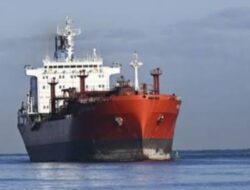 Harga Minyak Mentah Mulai Melonjak, Dampak Penutupan Selat Hormuz oleh Iran