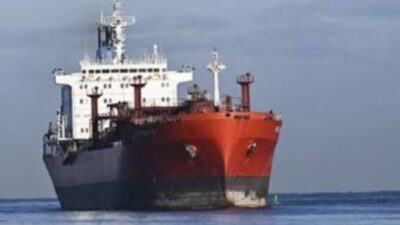 Harga Minyak Mentah Mulai Melonjak, Dampak Penutupan Selat Hormuz oleh Iran