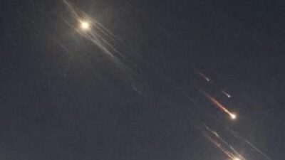 Rudal Iran Hantam Kota Dekat Tel Aviv, Belasan Luka-Luka