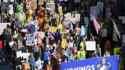 Jutaan Rakyat Amerika Turun Jalan Demo Donald Trump