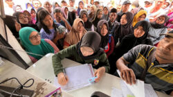 Polemik Bunga Desaku: Blusukan Nyata vs Efisiensi Digital di Jember