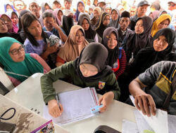 Polemik Bunga Desaku: Blusukan Nyata vs Efisiensi Digital di Jember
