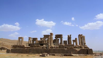 Puluhan Situs Warisan Dunia di Iran di Bawah Bayang-Bayang Kehancuran karena Perang