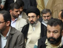Mojtaba Khamenei Dikabarkan Koma, Siapa Kendalikan Iran saat Krisis Memuncak?