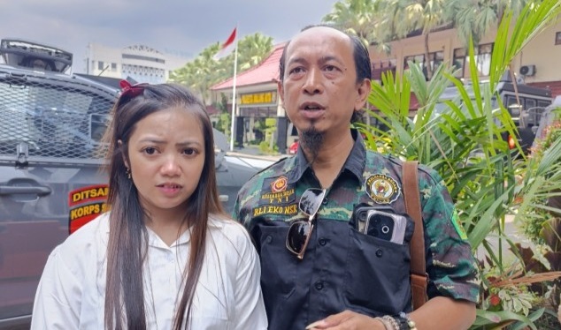 Ilusi Suami Fiktif: Tragedi Malam Pertama Pengantin Tertipu Identitas Ilusi Suami Fiktif: Tragedi Malam Pertama Pengantin Tertipu Identitas