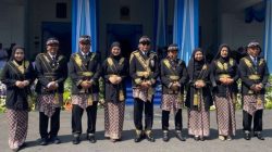 Kasta dan Memori Kolonial di Balik Mewahnya Busana Khas Kota Malang