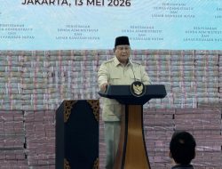 Hadiri Penyerahan Sitaan ke Kas Negara, Prabowo Ngaku Senang Lihat Tumpukan Uang Triliunan