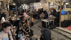 Simfoni Hitam di Atas Sajadah: Kala Komunitas Gothic Metal Surabaya Mengaji