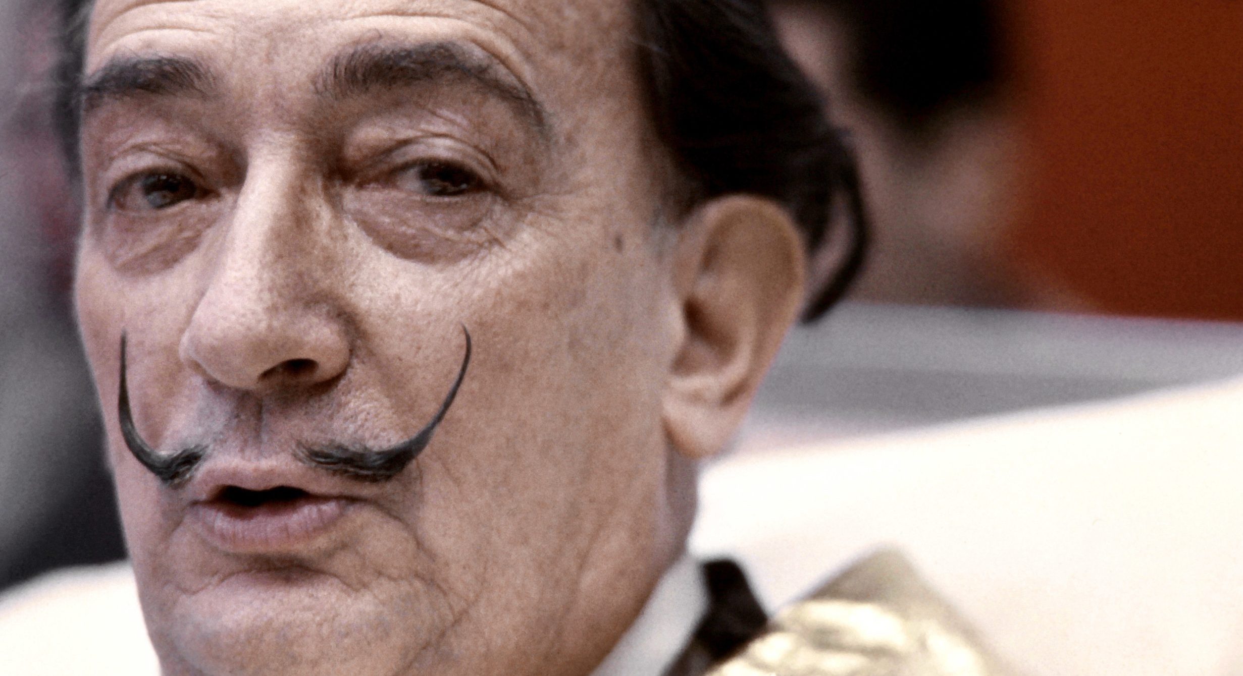 Misteri Kumis Salvador Dalí: 122 Tahun Maestro & Simbol Keabadian Seni