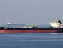 Selat Hormuz Kembali Memanas, Iran Sebut Tankernya Diserang AS