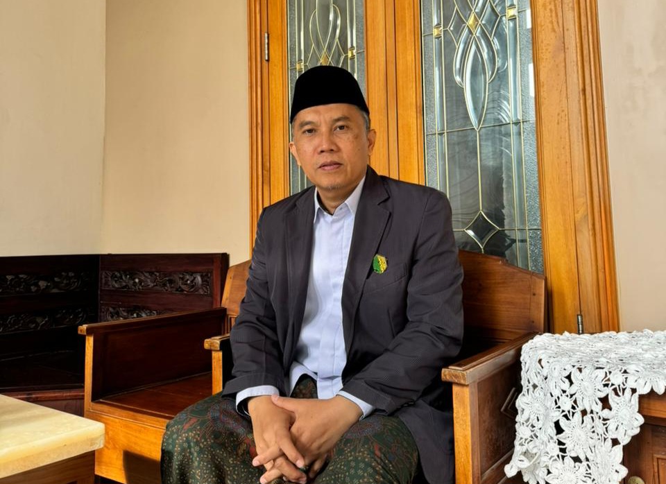 Menolak Kolaborasi Sesat: Refleksi Lempar Jumrah dan Krisis Integritas di Era Modern