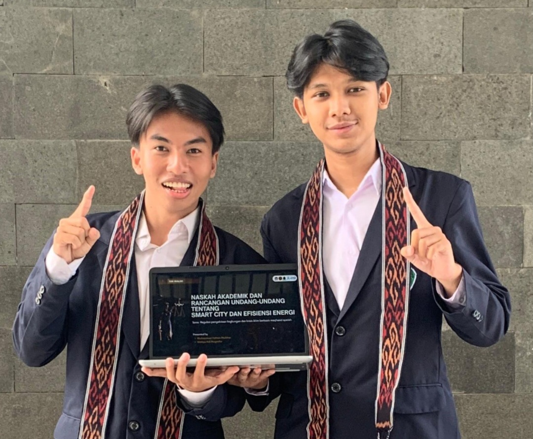 Unggul di Riset dan Presentasi, Mahasiswa UIN Malang Juara 1 Legal Drafting Nasional