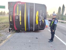 Bus Terguling di Tol Jombang-Mojokerto, Ini Kondisi Penumpang
