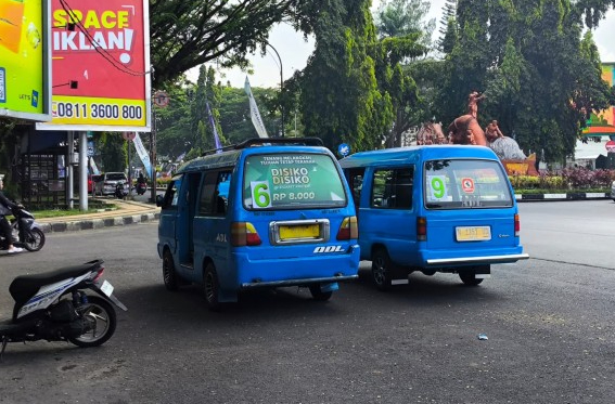 Angkot Gratis Pelajar Malang: Strategi Revitalisasi & Subsidi Transport