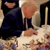 Kesepakatan Damai AS-Iran Diteken, Trump Tetap Beri Peringatan Keras