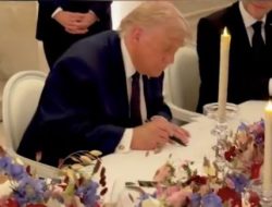 Kesepakatan Damai AS-Iran Diteken, Trump Tetap Beri Peringatan Keras