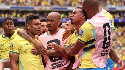 Brasil Lolos Dramatis, Jepang Tumbang oleh Gol Injury Time