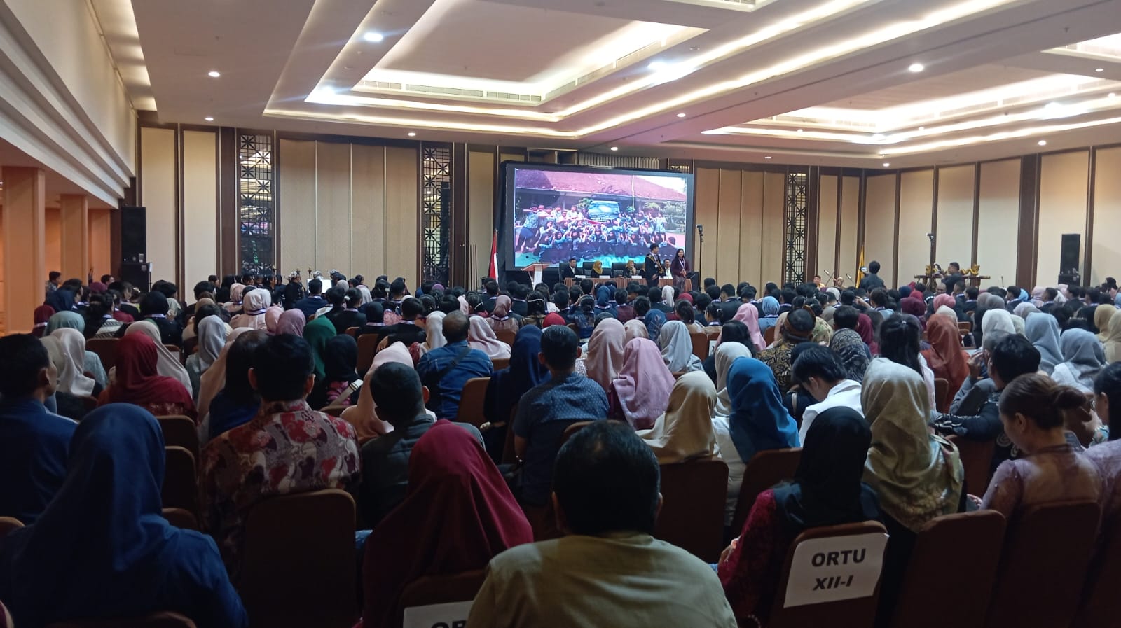 Lulus dari SMAN 2 Kota Malang, 97 Siswa Sudah Diterima PTN dan Kampus Internasional Lulus dari SMAN 2 Kota Malang, 97 Siswa Sudah Diterima PTN dan Kampus Internasional
