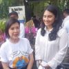 Pakai Kaus “Hidup Sehat atau Hidup Jokowi”, Grace ke Solo dan Ucapkan Selamat Ultah