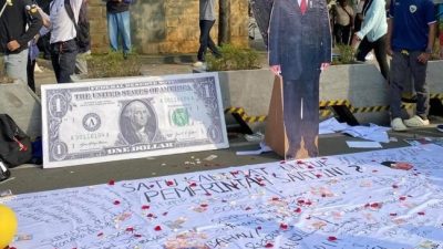 BEM UI Gelar Solidarity Campaign Diriuh CFR Bundaran HI