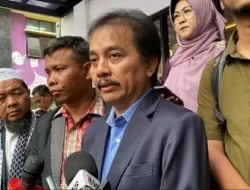 Roy Suryo Selalu Klaim Benar, Kuasa Hukum Jokowi Minta Gentle Hadapi Persidangan