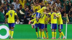 Pesta Gol ke Gawang Tunisia, Swedia Geser Belanda-Jepang
