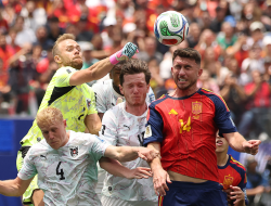 Spanyol Pesta Tiga Gol ke Gawang Austria, Lolos ke 16 Besar