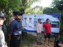 Rudy Mas’ud Serahkan Hasil Rehabilitasi RTLH di Muara Tae, Lengkapi Rumah dengan Listrik dan Toilet
