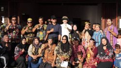 Kepala Kampung: Dua Periode Menjabat, Baru Kali Ini Gubernur Datang ke Wilayah Kami
