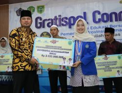 1.040 Mahasiswa Berau Terima Bantuan Gratispol Senilai Rp4,49 Miliar