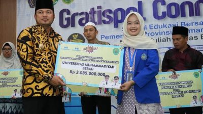 1.040 Mahasiswa Berau Terima Bantuan Gratispol Senilai Rp4,49 Miliar