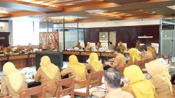 Gubernur Rudy Mas’ud Ingatkan OPD Bekerja Sesuai Aturan dan Responsif terhadap Kritik Publik
