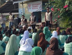 Tanamkan Perilaku Hidup Bersih, Mahasiswa KKN UINSI Gelar Edukasi ke Siswa SD