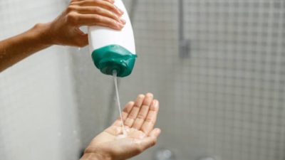 Jangan Asal Pilih, Kenali Perbedaan Sabun Batang dan Sabun Cair untuk Kulit Anda