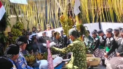 Lelaki di Dapur, Doa di Sendang: Bersih Suro Getasanyar Magetan