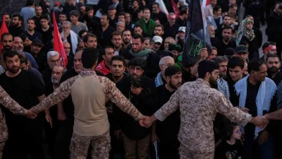 Putra-Putra Ali Khamenei Hadir, Mojtaba Tetap Tak Muncul di Prosesi Pemakaman