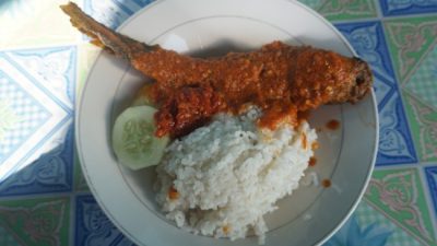 Warung Lele Bu Jujuk, Kuliner Legendaris Tambakberas yang Jadi Tempat Nostalgia Alumni saat Muktamar NU