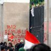Ketegangan Pecah di Demo DPR, Empat Massa Diklaim Dibawa Polisi