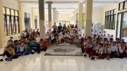 FK UM Edukasi Ratusan Siswa SMPN 22 Malang tentang Postur Sehat lewat Program SPINE