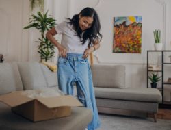Tips Memilih Celana Jeans untuk Hijabers dengan Paha Berisi