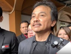 Hakim Tolak Praperadilan Roy Suryo soal Larangan ke Luar Negeri