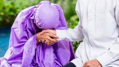 Benarkah Dosa Istri Ditanggung Suami? Ini Penjelasan Buya Yahya