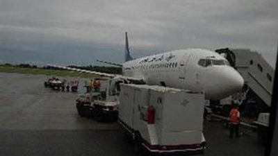 Pesawat Garuda Jakarta-Makassar Pecah Ban, 156 Penumpang Selamat