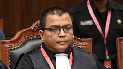 Kubu Denny Indrayana Sebut Gibran Tak Bisa Maju Pilpres Lagi Kecuali Ikut Paket C
