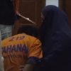 Dwi Bagus Bersimpuh di Hadapan Istri Sah sai Rekonstruksi Pembunuhan Dini dan Anak