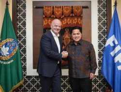 Jelang Final Indonesia vs Thailand, Erick Thohir Sambut Kedatangan Presiden FIFA