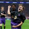Barcelona Pesta Gol, MU Tumbang, Verdonk Pemain Indonesia Pertama di Liga Champions