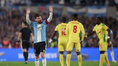 Stadion Monumental Bergemuruh, Argentina vs Benin Dihentikan Menit 10 untuk Penghormatan Messi