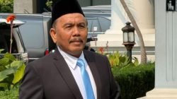 Syahganda Kritik Rojab Asy’ari Turunkan Foto Gibran di DPRD Sukabumi